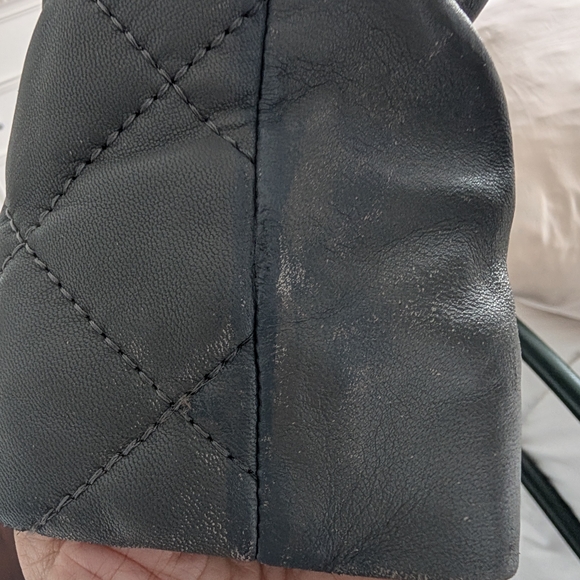 Authentic Iro Quilted Lambskin Ladies' Jacket - Picture 11 of 11